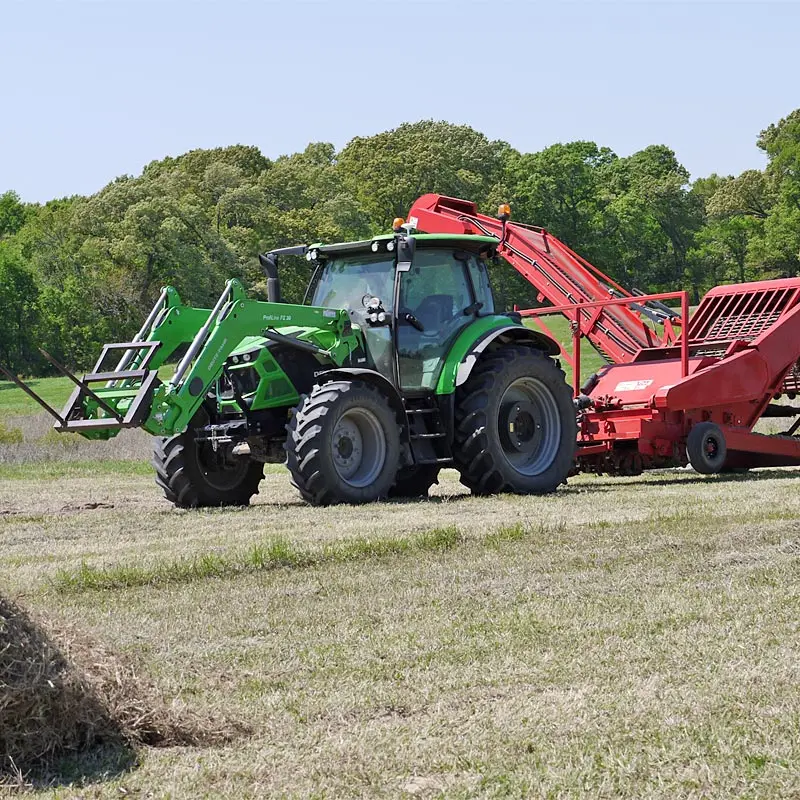 tractor-and-sprig-digger-at-russell-hay-and-sprig-farm